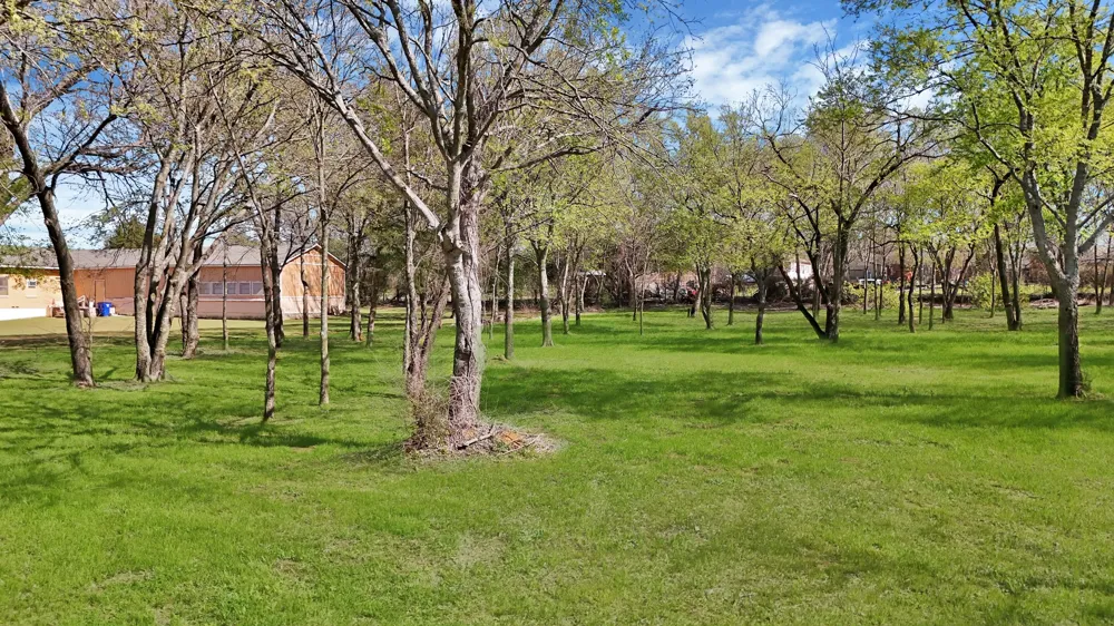 1459 W Broad Street Mansfield, TX 76063
