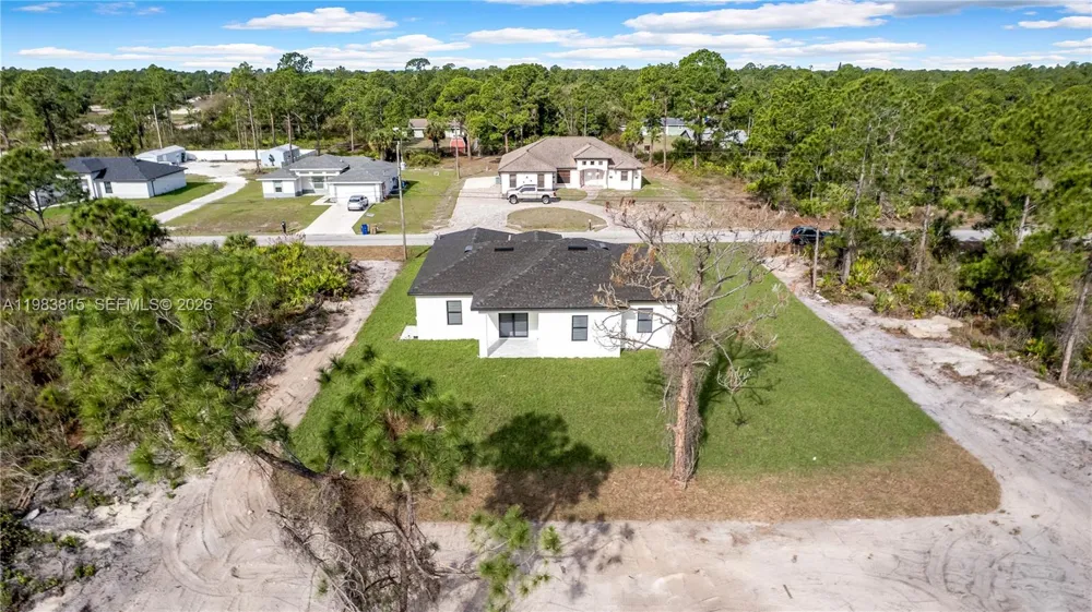 606 Johns Ave Lehigh Acres, FL 33972