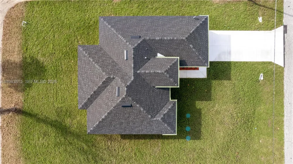 606 Johns Ave Lehigh Acres, FL 33972