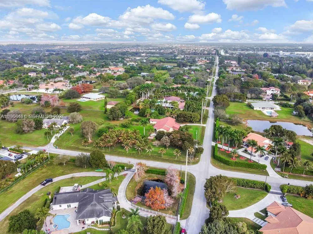 5425 SW 190th Ave #1 Southwest Ranches, FL 33332