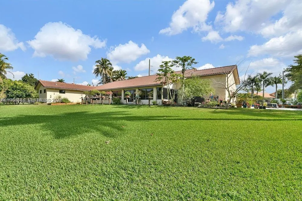 5425 SW 190th Ave #1 Southwest Ranches, FL 33332
