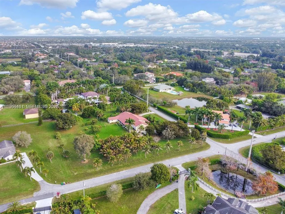 5425 SW 190th Ave #1 Southwest Ranches, FL 33332