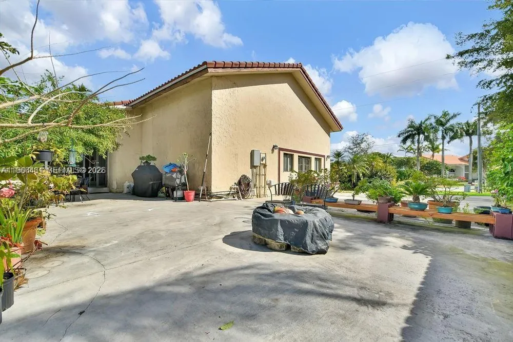 5425 SW 190th Ave #1 Southwest Ranches, FL 33332