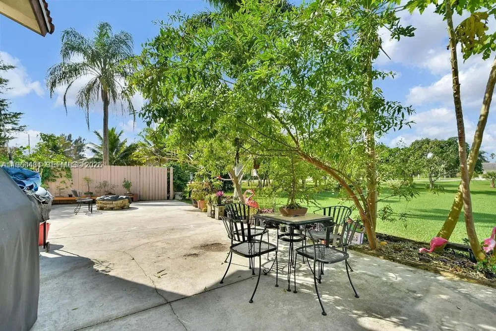 5425 SW 190th Ave #1 Southwest Ranches, FL 33332