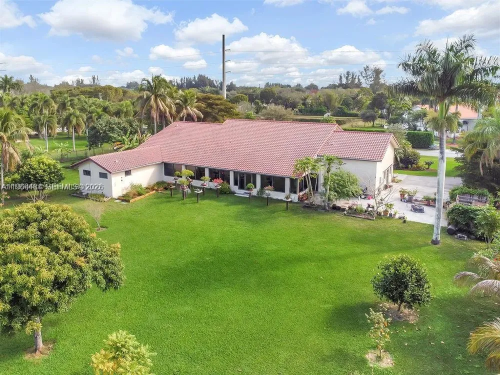 5425 SW 190th Ave #1 Southwest Ranches, FL 33332