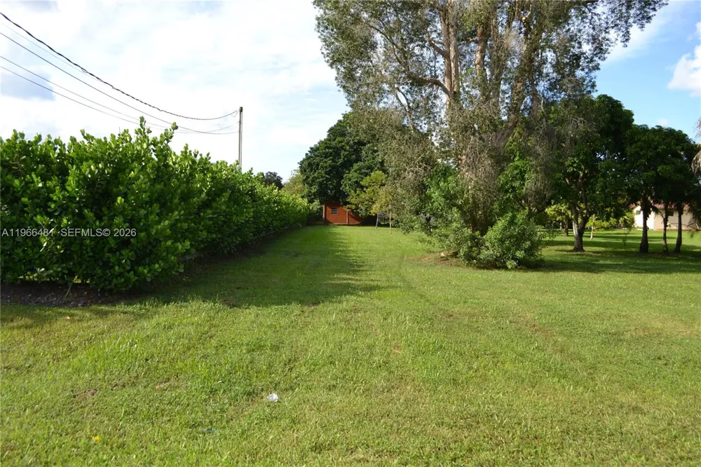5425 SW 190th Ave #1 Southwest Ranches, FL 33332