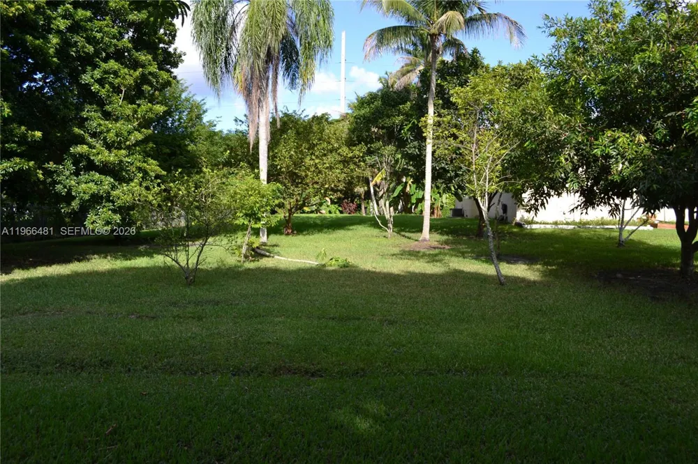 5425 SW 190th Ave #1 Southwest Ranches, FL 33332