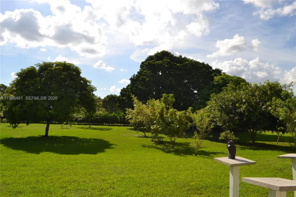 5425 SW 190th Ave #1 Southwest Ranches, FL 33332