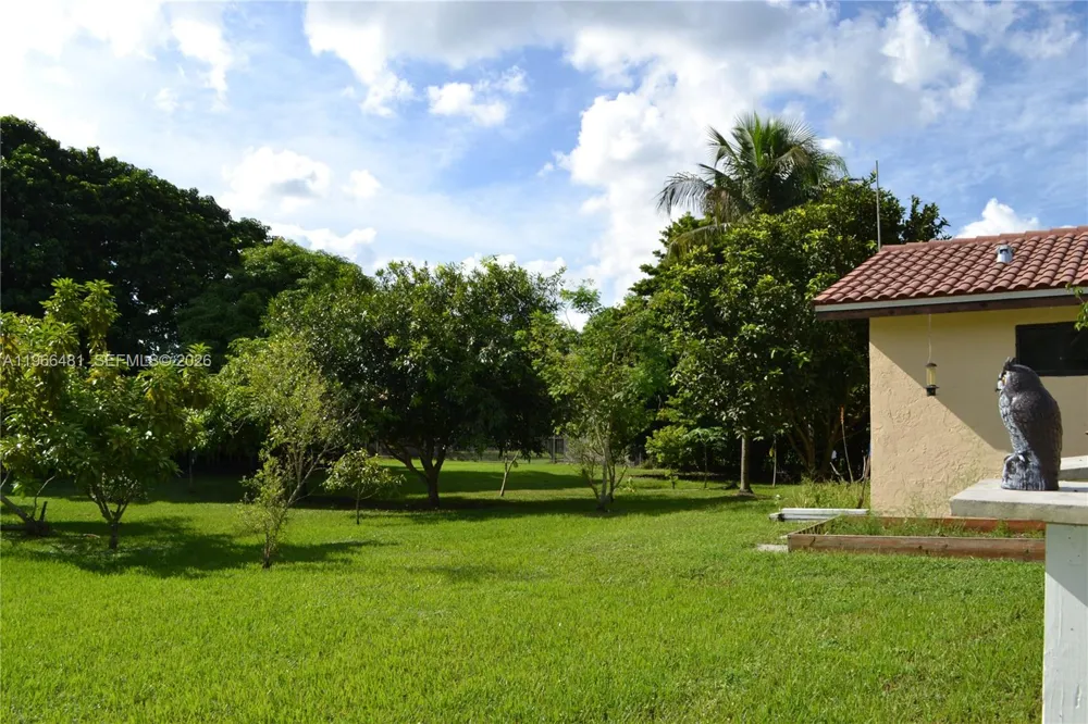 5425 SW 190th Ave #1 Southwest Ranches, FL 33332
