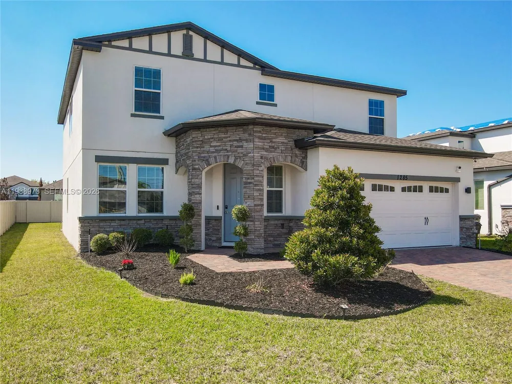 1285 Hilltop Place Saint Cloud, FL 34772