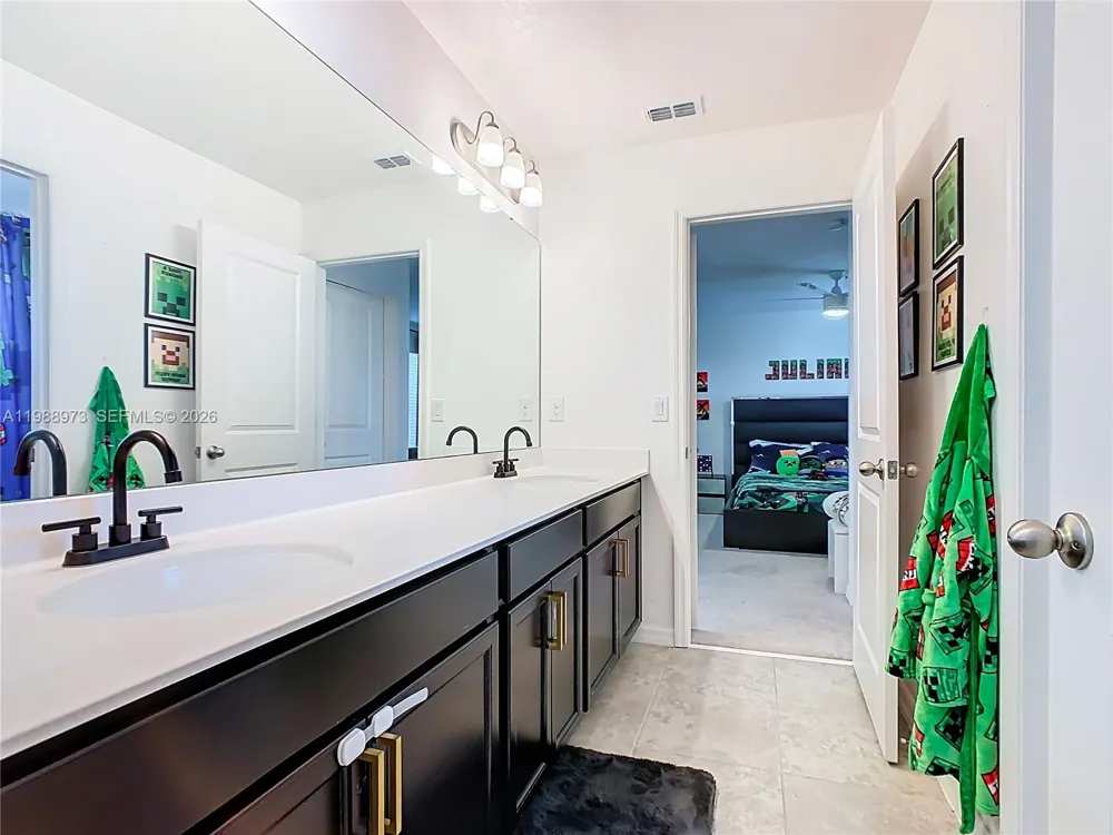 1285 Hilltop Place Saint Cloud, FL 34772