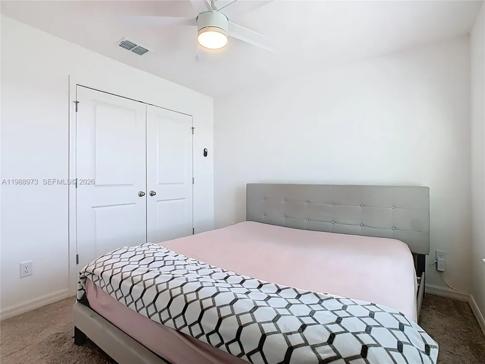 1285 Hilltop Place Saint Cloud, FL 34772