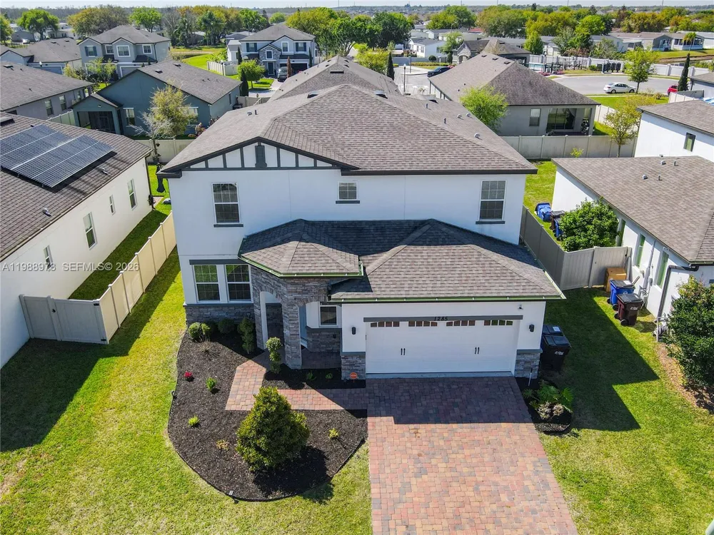 1285 Hilltop Place Saint Cloud, FL 34772