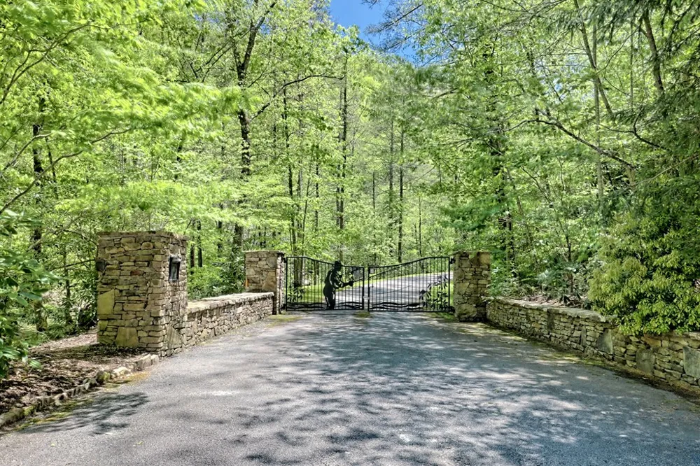 Waterdance Drive Tuckasegee, NC 28783