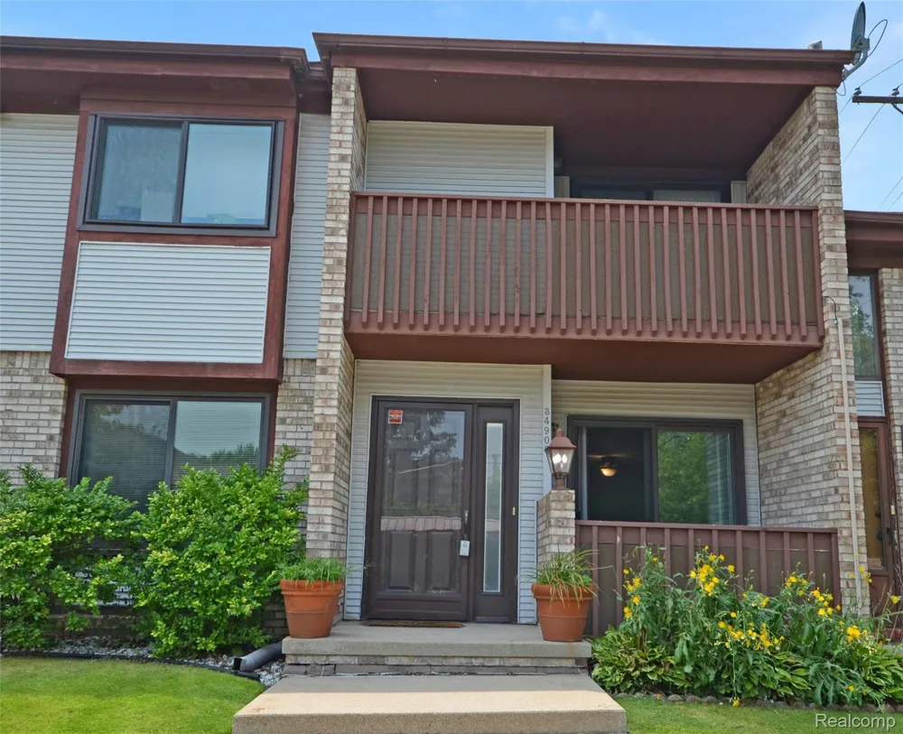 34900 Mercer Fraser City, MI 48026