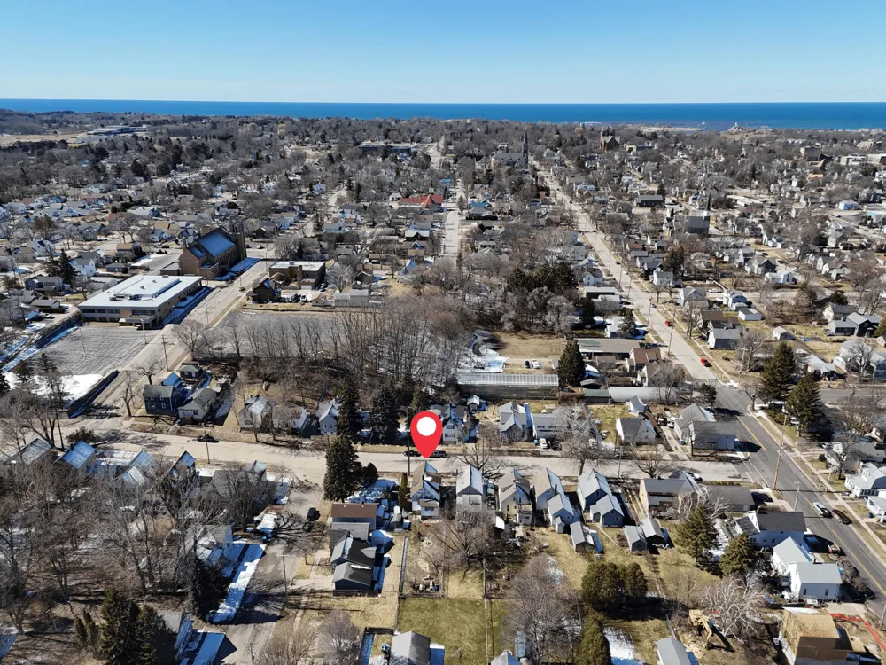 519 Davis Street Manistee City, MI 49660