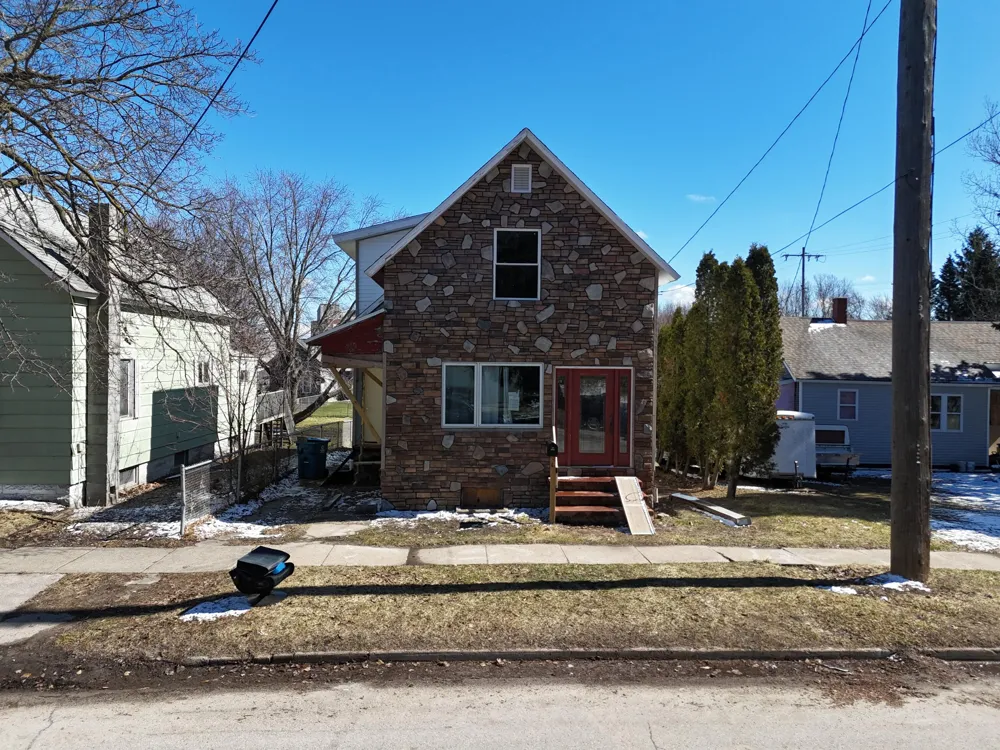 519 Davis Street Manistee City, MI 49660
