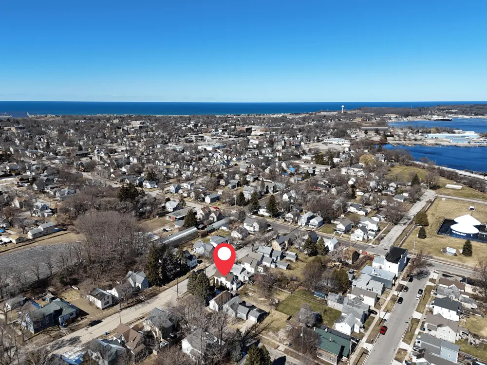 519 Davis Street Manistee City, MI 49660
