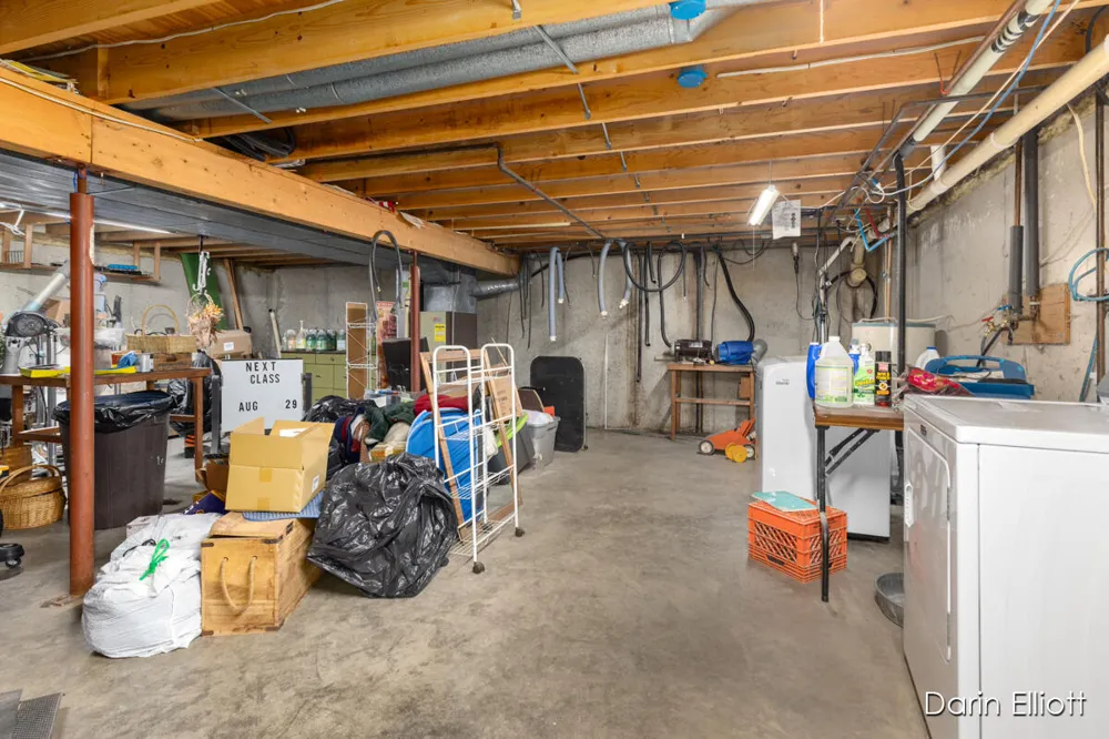 2389 State Road Easton Township, MI 48846