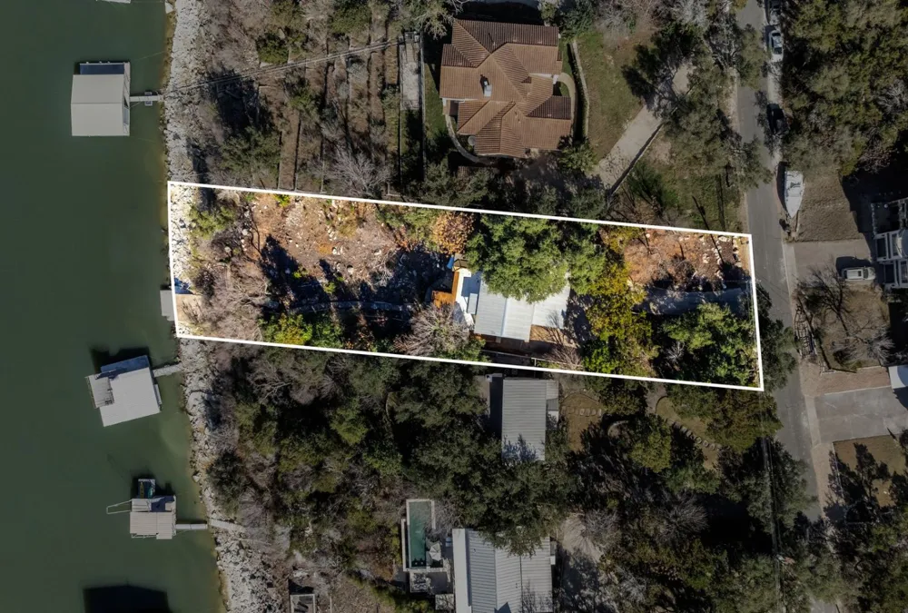 8124 Joy Road Volente, TX 78641