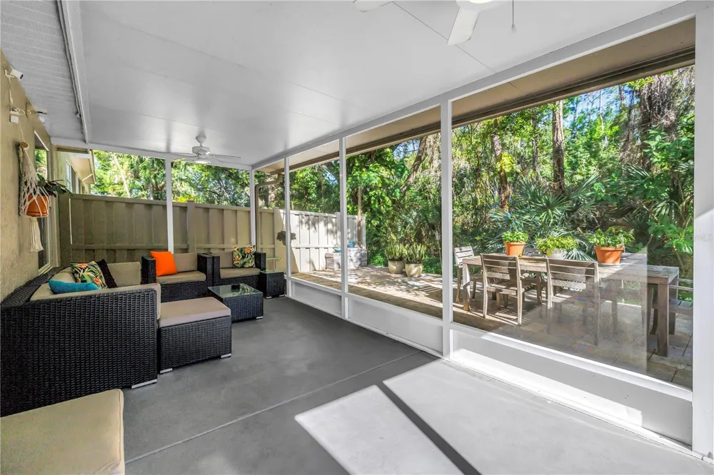 355 RED CEDAR COURT NE St Petersburg, FL 33703