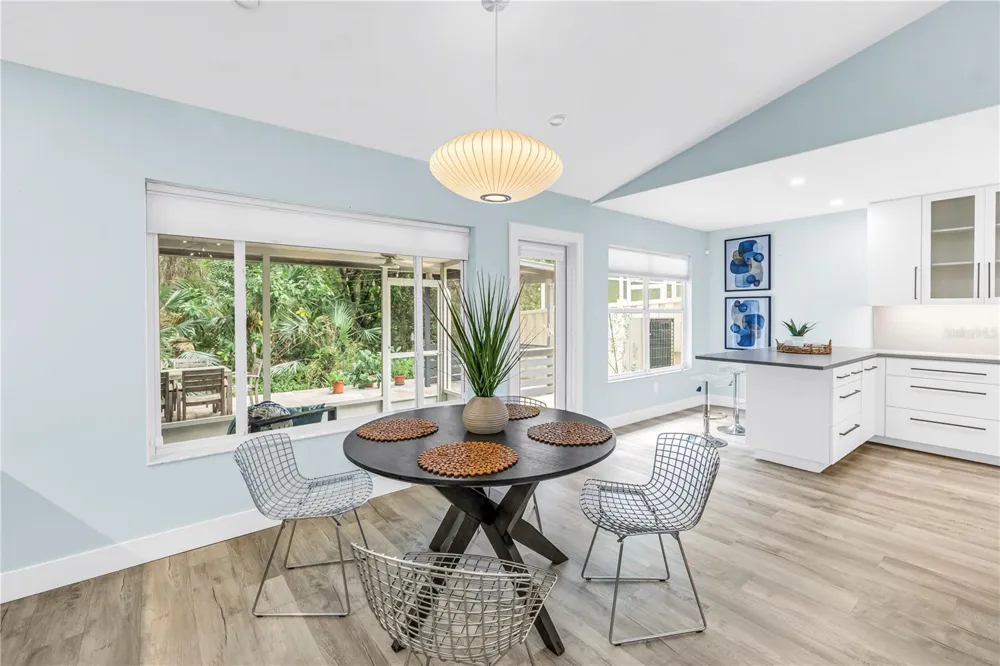 355 RED CEDAR COURT NE St Petersburg, FL 33703
