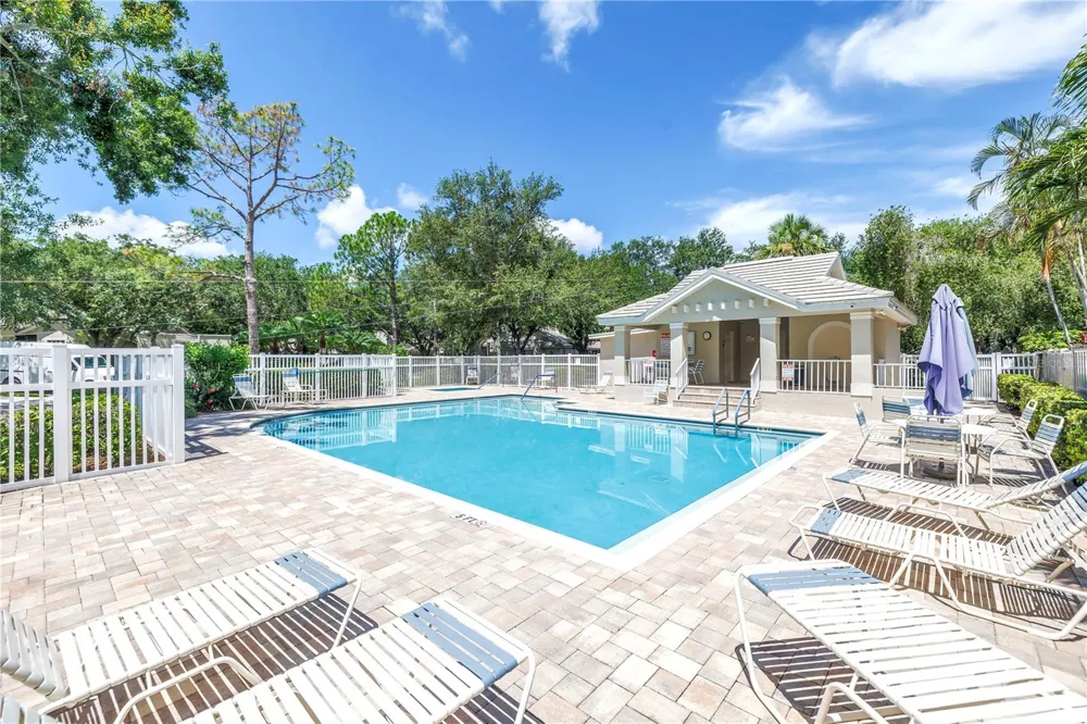 355 RED CEDAR COURT NE St Petersburg, FL 33703