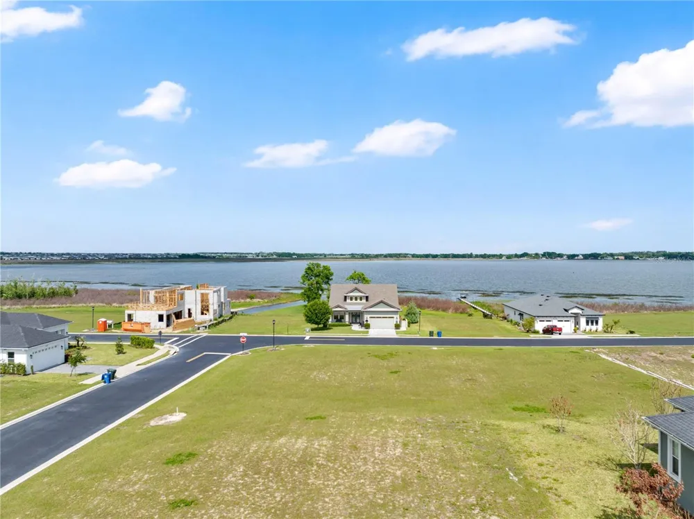 285 CALADIUM AVENUE Lake Alfred, FL 33850