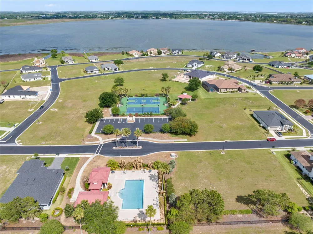 285 CALADIUM AVENUE Lake Alfred, FL 33850
