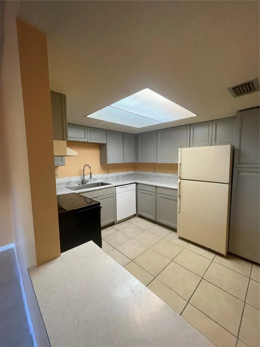 549 FAIRWAYS DRIVE #A ocala, FL 34472