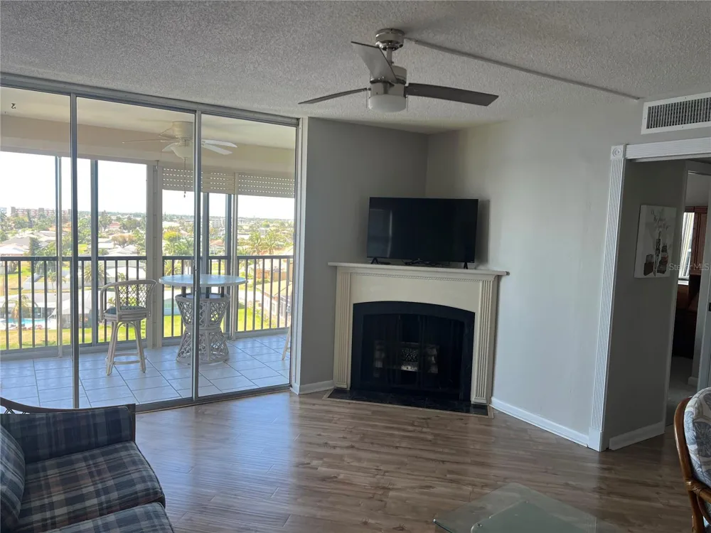 4260 SE 20TH PLACE #801 Cape Coral, FL 33904
