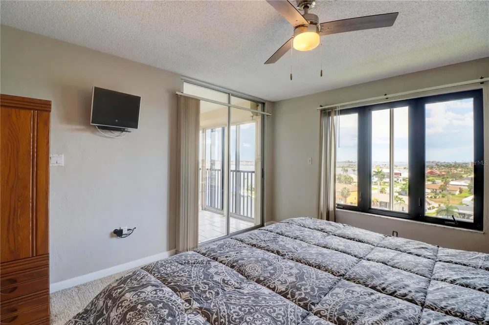 4260 SE 20TH PLACE #801 Cape Coral, FL 33904