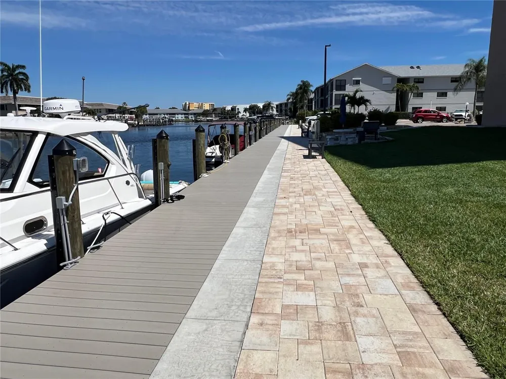 4260 SE 20TH PLACE #801 Cape Coral, FL 33904