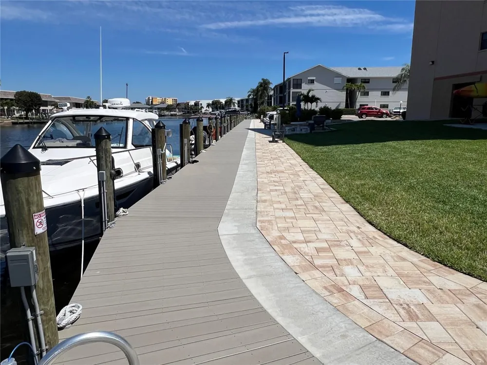 4260 SE 20TH PLACE #801 Cape Coral, FL 33904