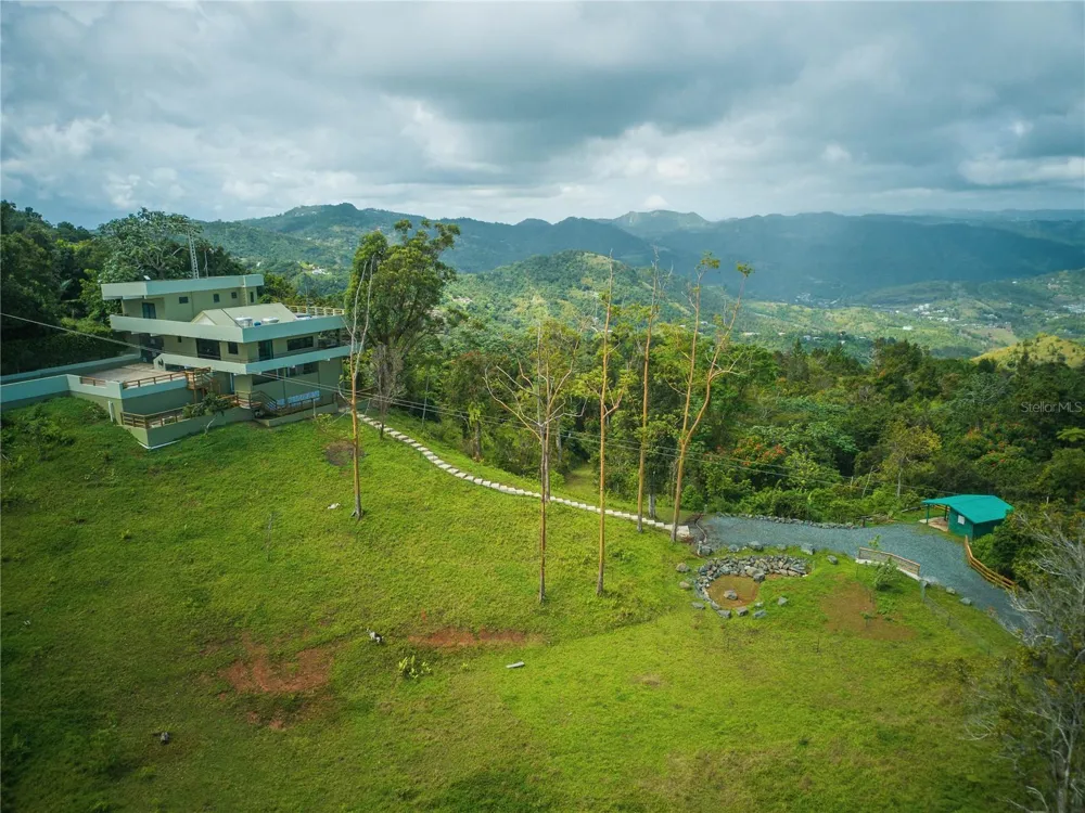 RD15 KM20.6 BO. QUEBRADA ARRIBA Cayey, PR 00736
