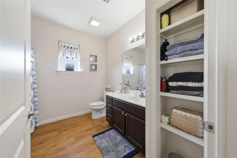 1912 55th Street Galveston, TX 77551