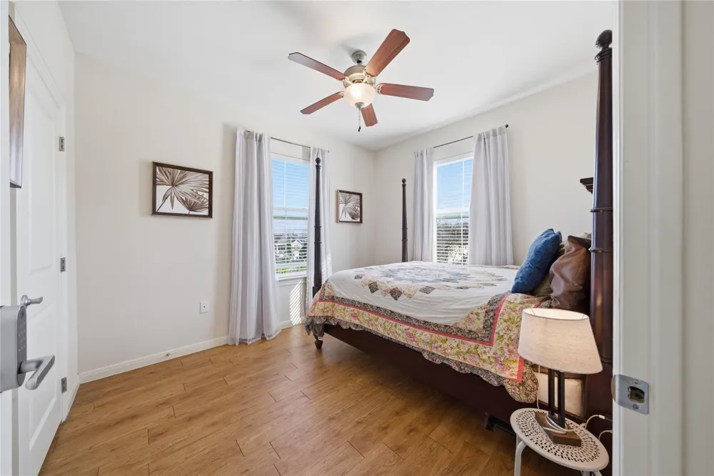 1912 55th Street Galveston, TX 77551