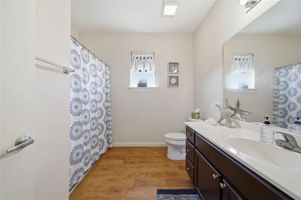 1912 55th Street Galveston, TX 77551