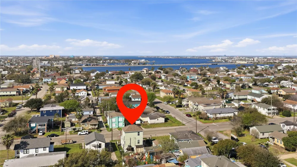 1912 55th Street Galveston, TX 77551