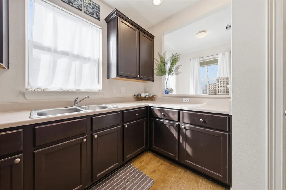 1912 55th Street Galveston, TX 77551