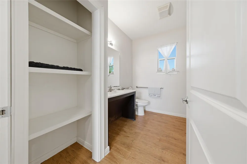 1912 55th Street Galveston, TX 77551