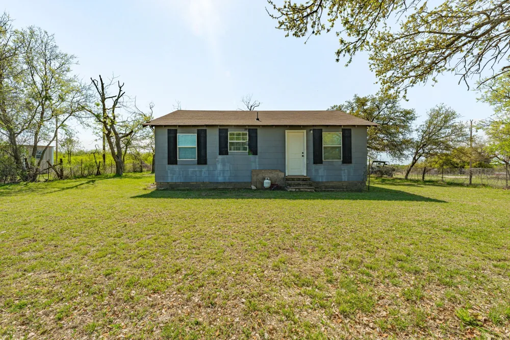 2474 County Road 371 Dublin, TX 76446