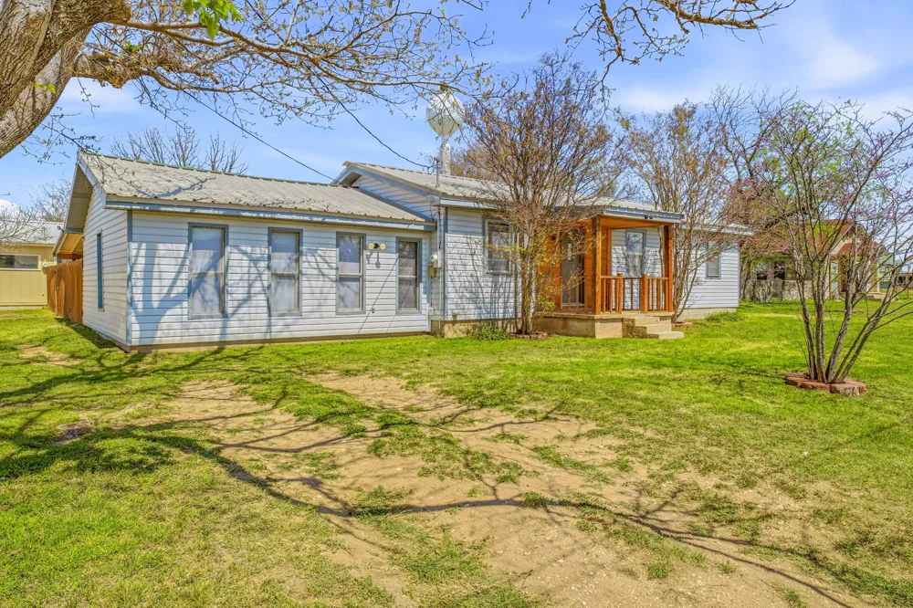600 E Third Street Hico, TX 76457