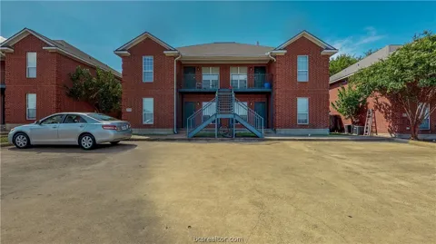 1509 Hollowhill Drive #A