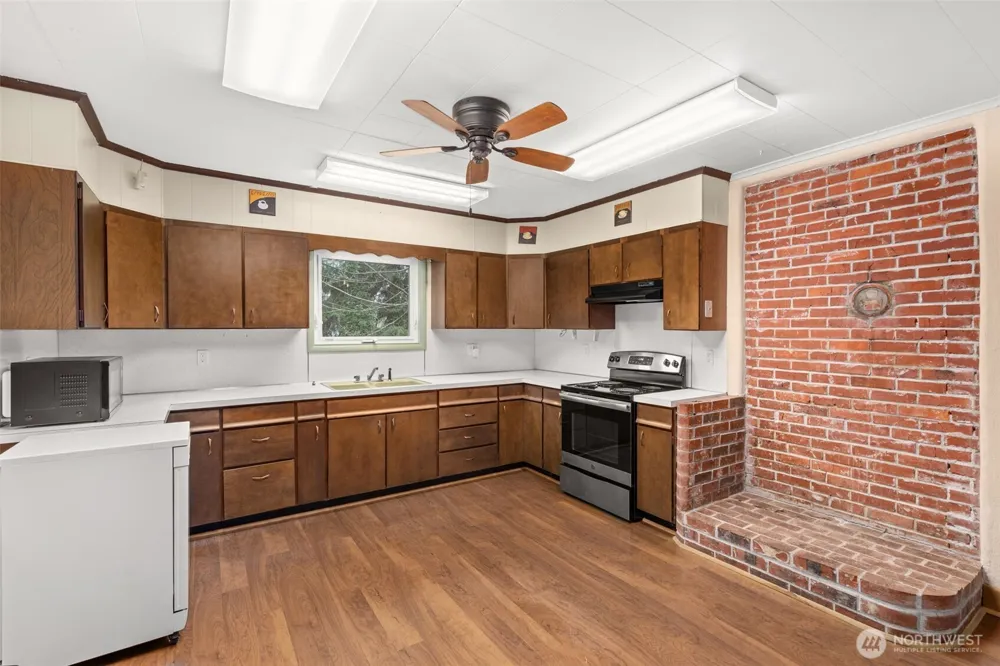 1905 Gerber Street Raymond, WA 98577