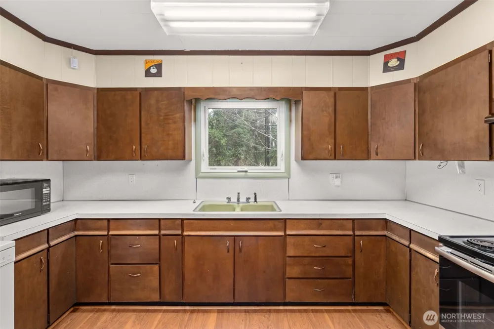 1905 Gerber Street Raymond, WA 98577