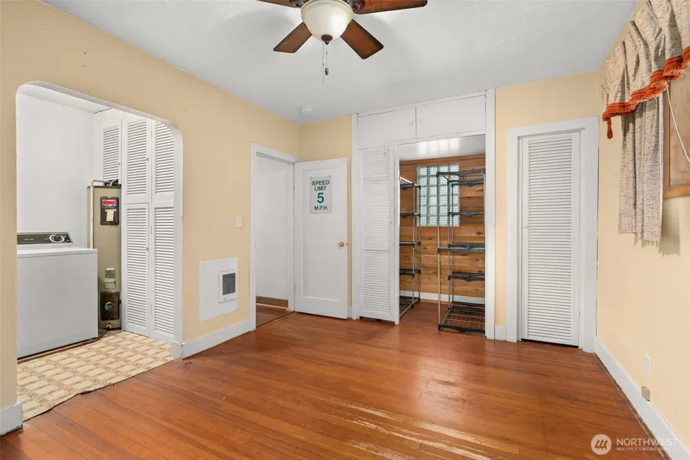 1905 Gerber Street Raymond, WA 98577