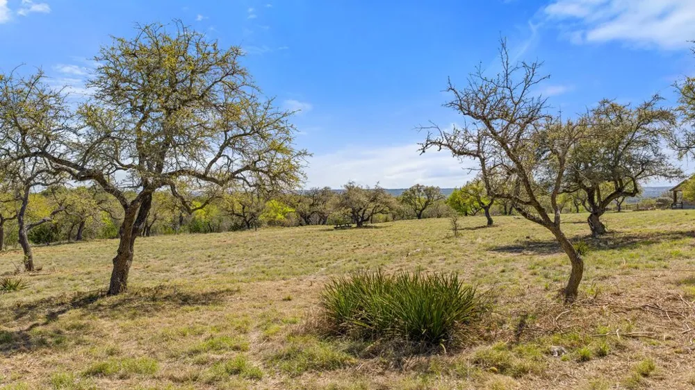 19 Stone Ridge Mountain Drive Round Mountain, TX 78663