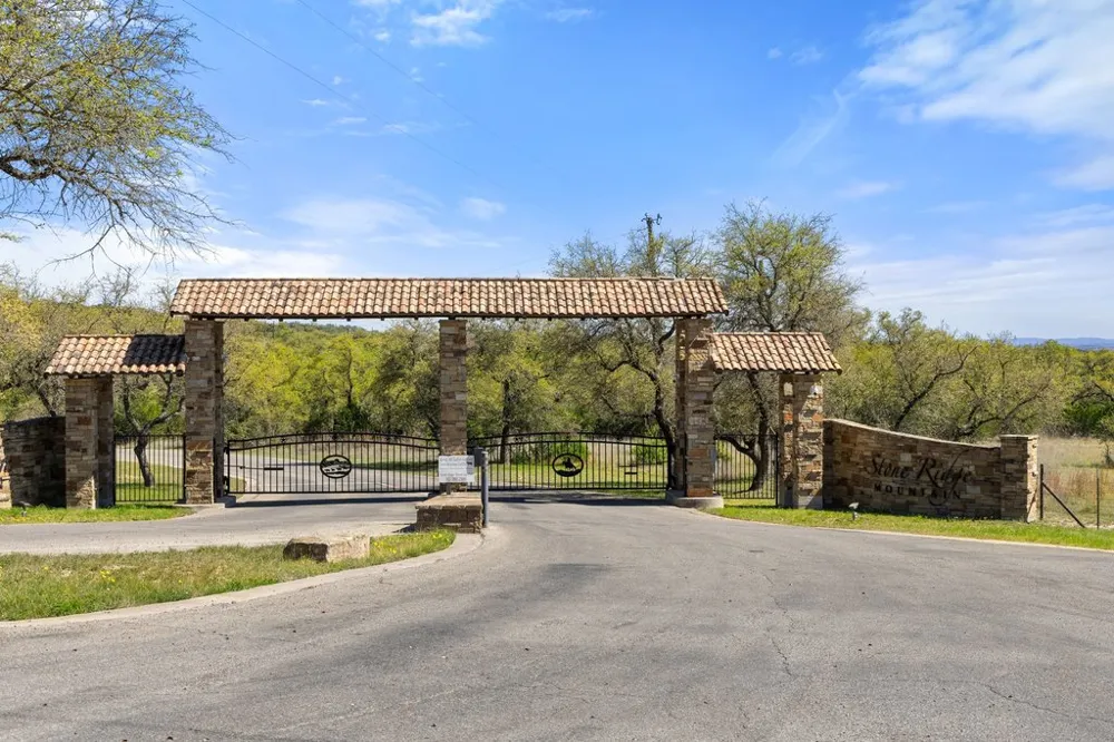 19 Stone Ridge Mountain Drive Round Mountain, TX 78663