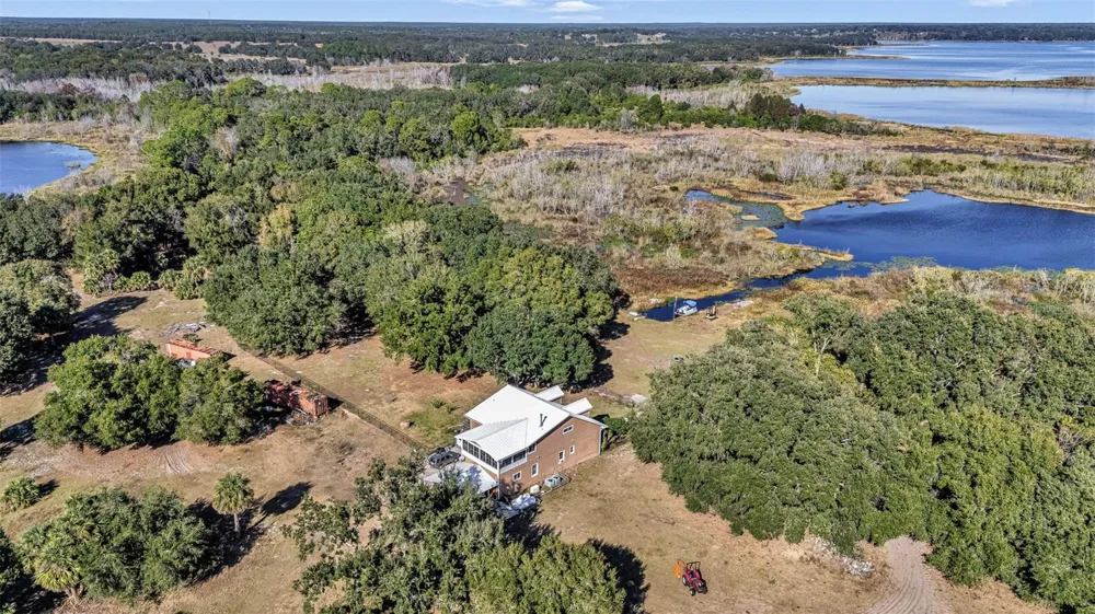 13800 COUNTY ROAD 450 Umatilla, FL 32784